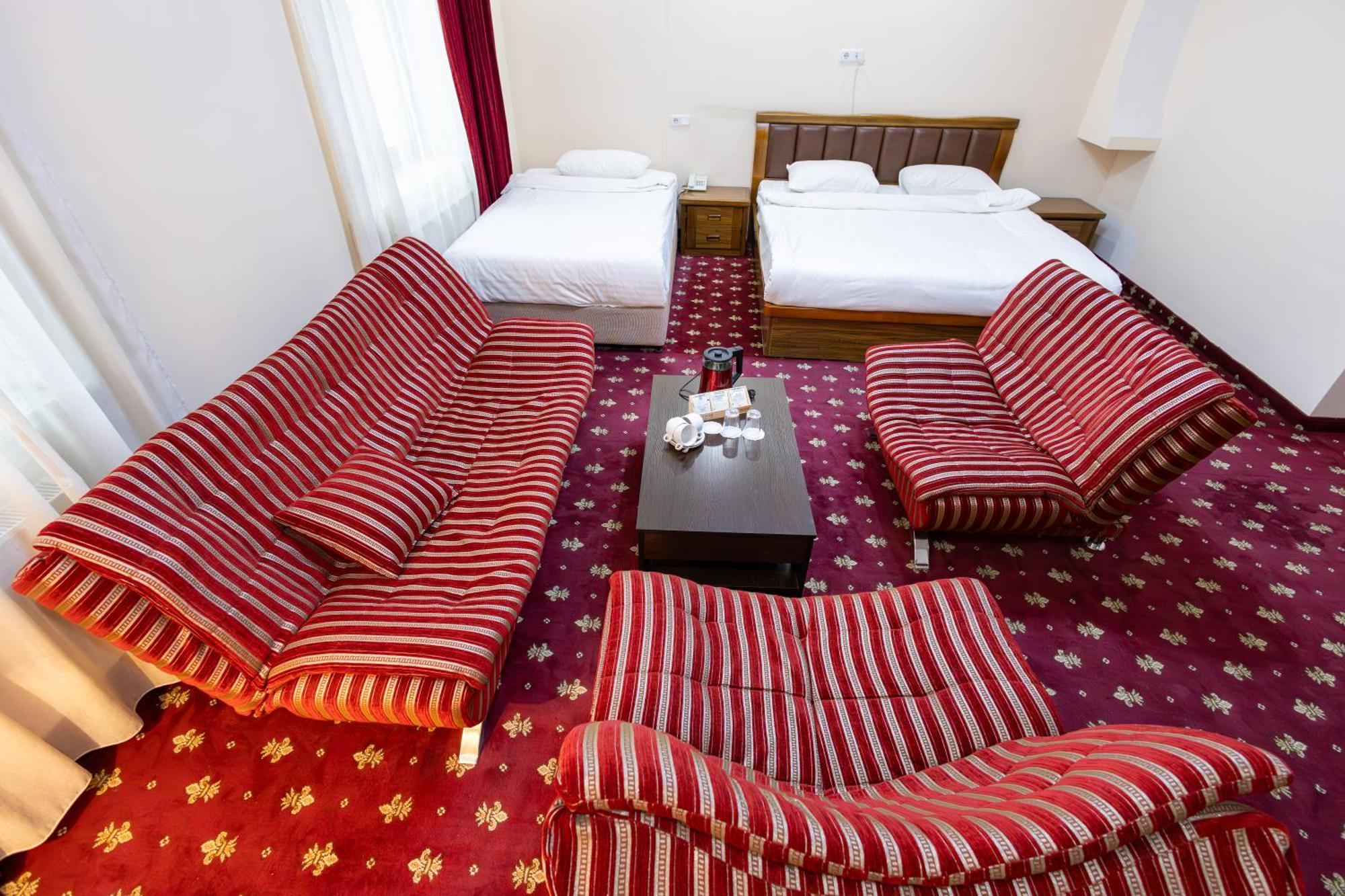 Gyumri Hotel Екстер'єр фото