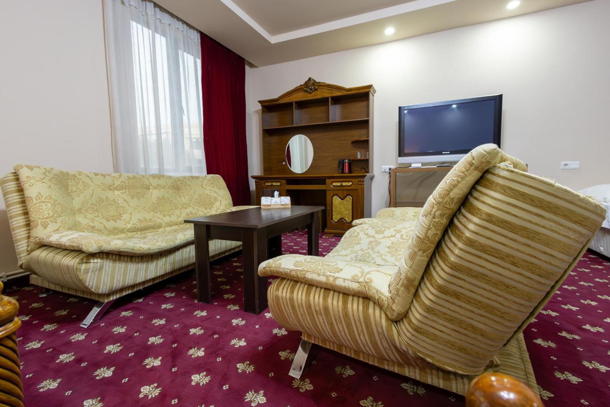 Gyumri Hotel Екстер'єр фото